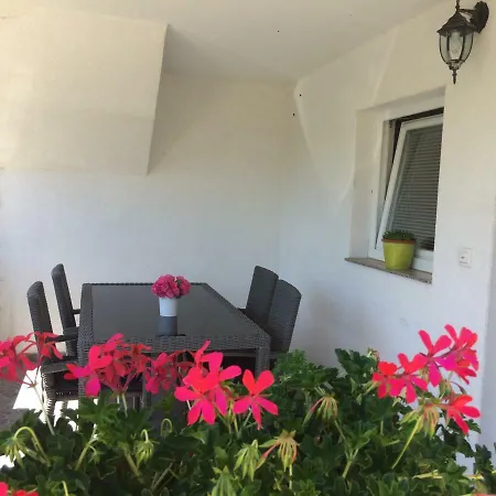 In With Terrace, Air Condition, Wifi *
