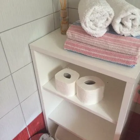 Appartement In With Terrace, Air Condition, Wifi Nin